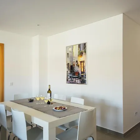 Apartment Carmona - By Sch *