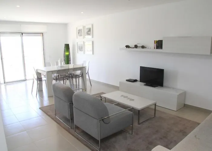 Carmona - By Sch 圣马蒂纽·杜·波特