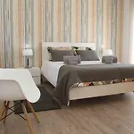 Carmona - By Sch サン・マルティーニョ・ド・ポルト