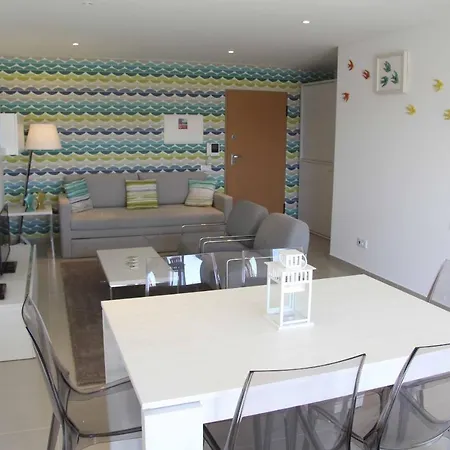 Carmona - By Sch São Martinho do Porto