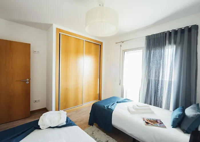 Carmona - By Sch Apartmán