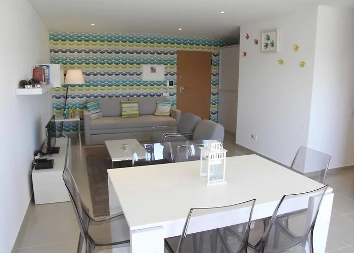 Carmona - By Sch São Martinho do Porto