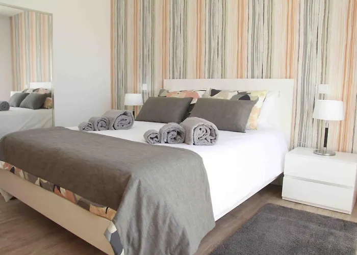 Carmona - By Sch Apartmán