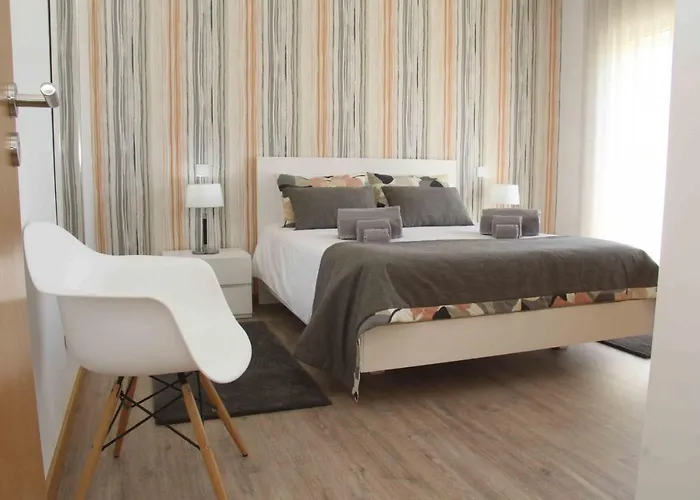 Carmona - By Sch São Martinho do Porto